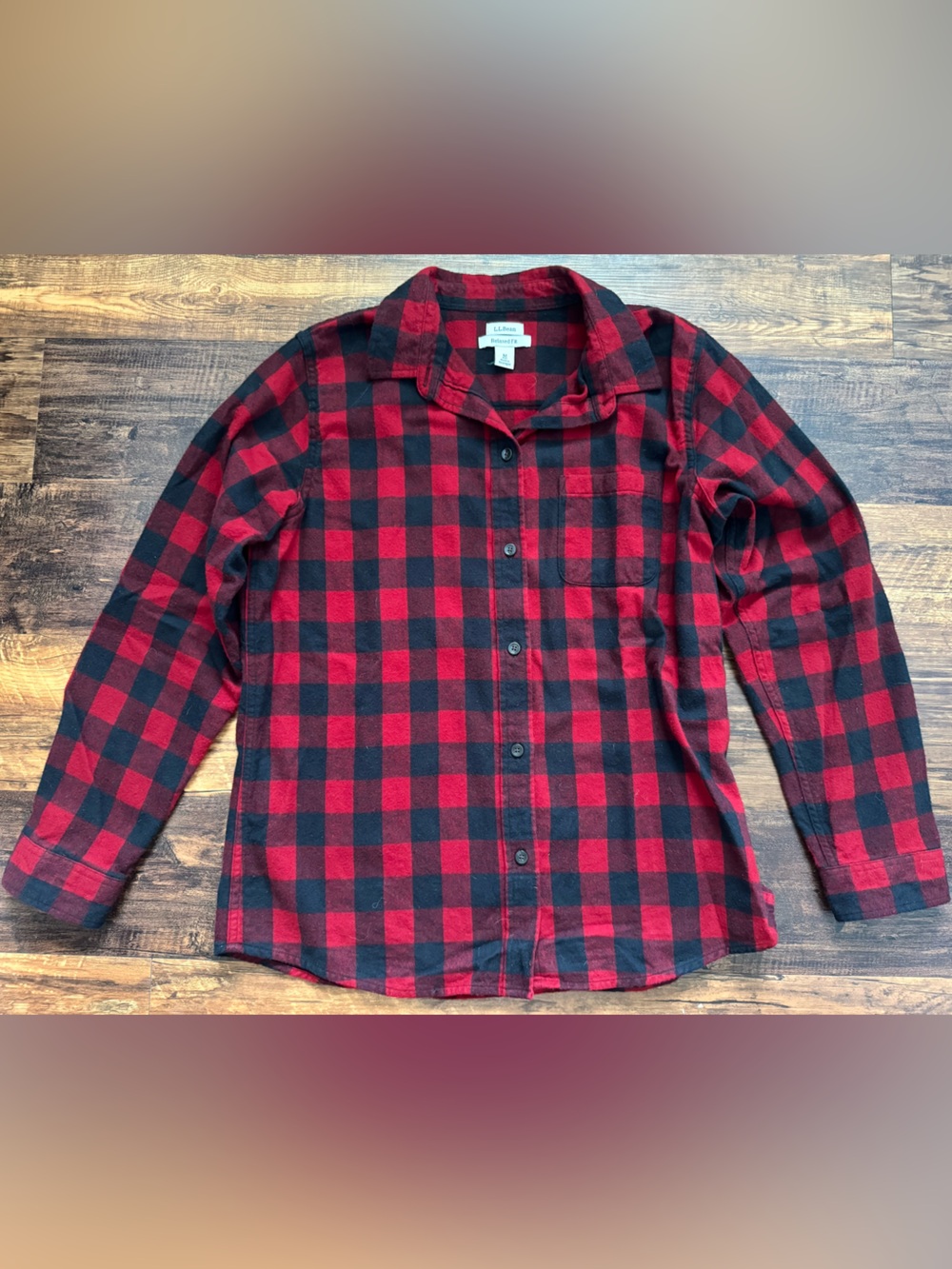 LL Bean Red and Black Buffalo Plaid Button-Up Flannel Shirt relaxed fit cotton